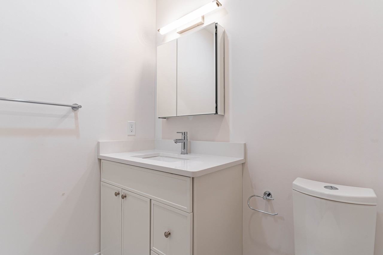 160 Everett St #303 - Photo 6 of 13