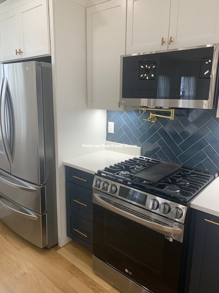 2A Thane St #2 - Photo 2 of 20