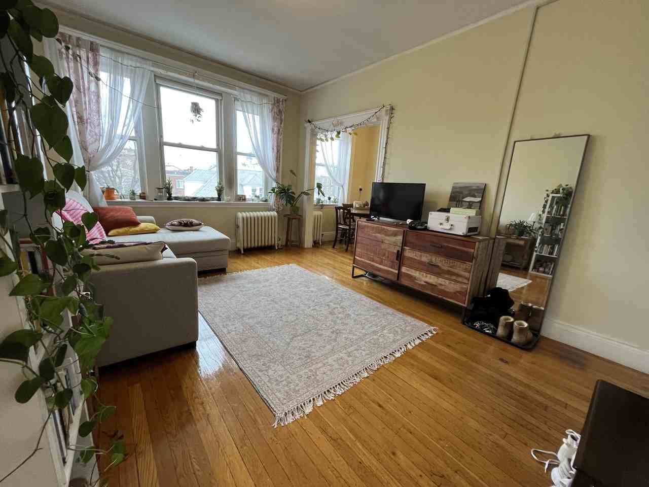 220 Kelton St #19 - Photo 3 of 16