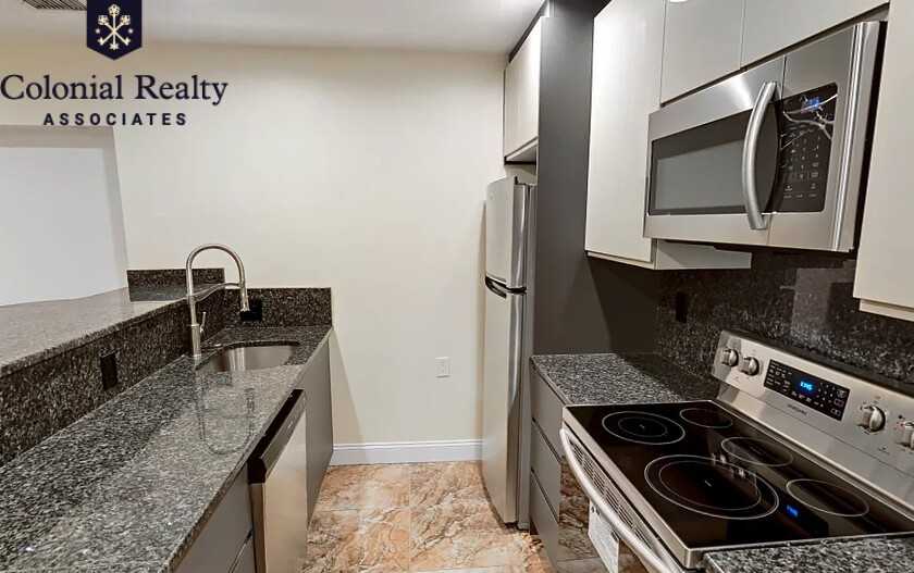 27 Saint Marys Ct #13 - Photo 4 of 17