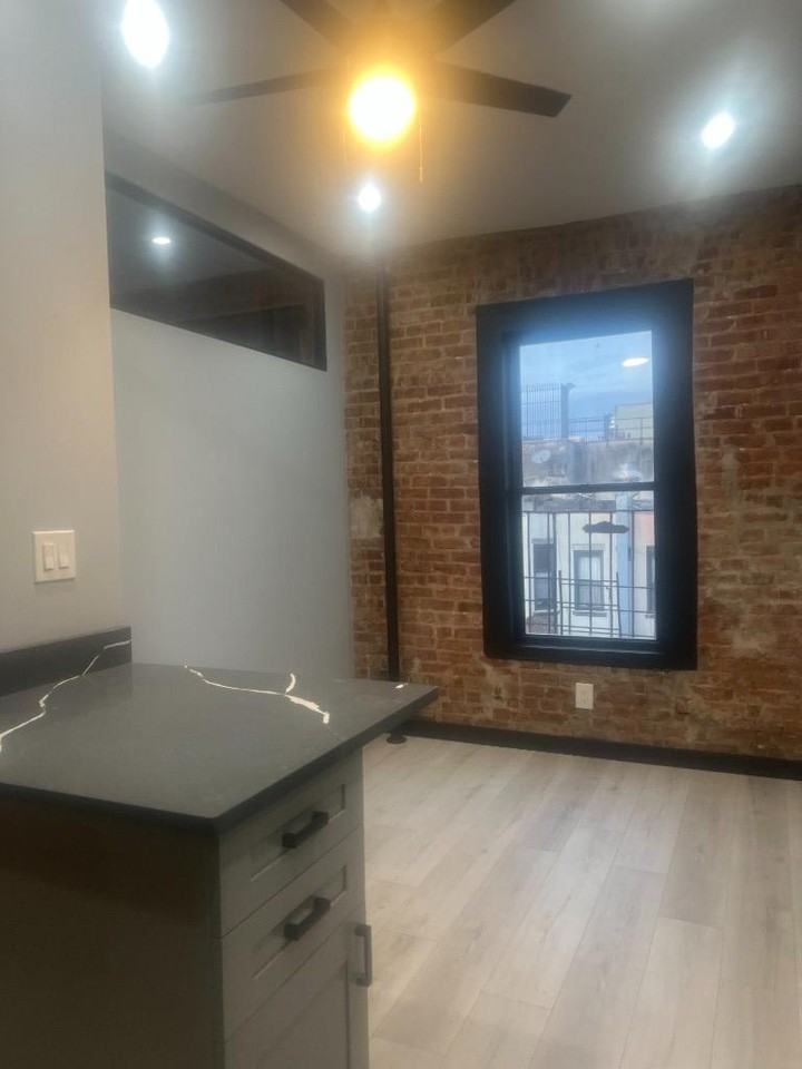 2100 2nd Ave #29 - Photo 5 of 10