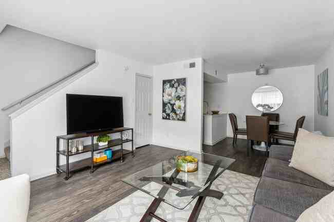 2301 West 18th Street #VAS1 - Photo 6 of 21