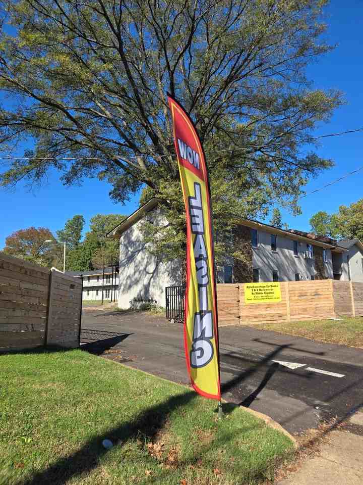 The Courtyards - Photo 2 of 3