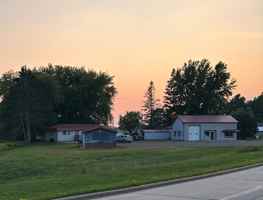 featured image of 605 N Pacific St