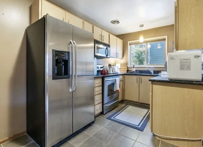 908 Sw Gaines St - Photo 3 of 11