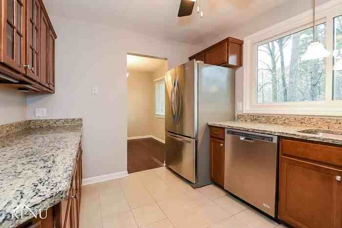 461 Barnesdale Dr - Photo 3 of 18