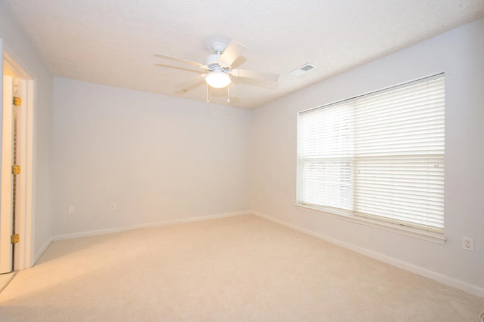 2052 Quaker Way #2052 - Photo 3 of 8
