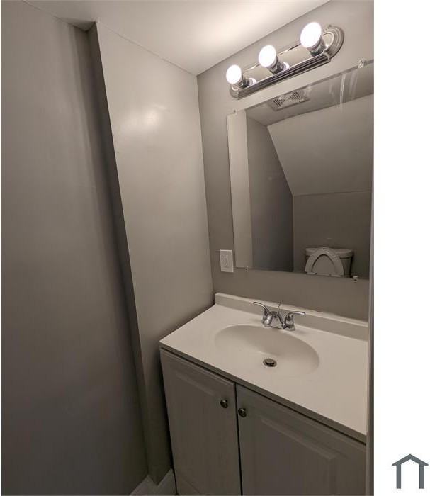 8599 Chestnut Oak Rd - Photo 2 of 12