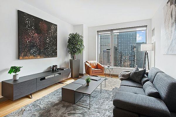 33 Park Row #48V - Photo 2 of 7