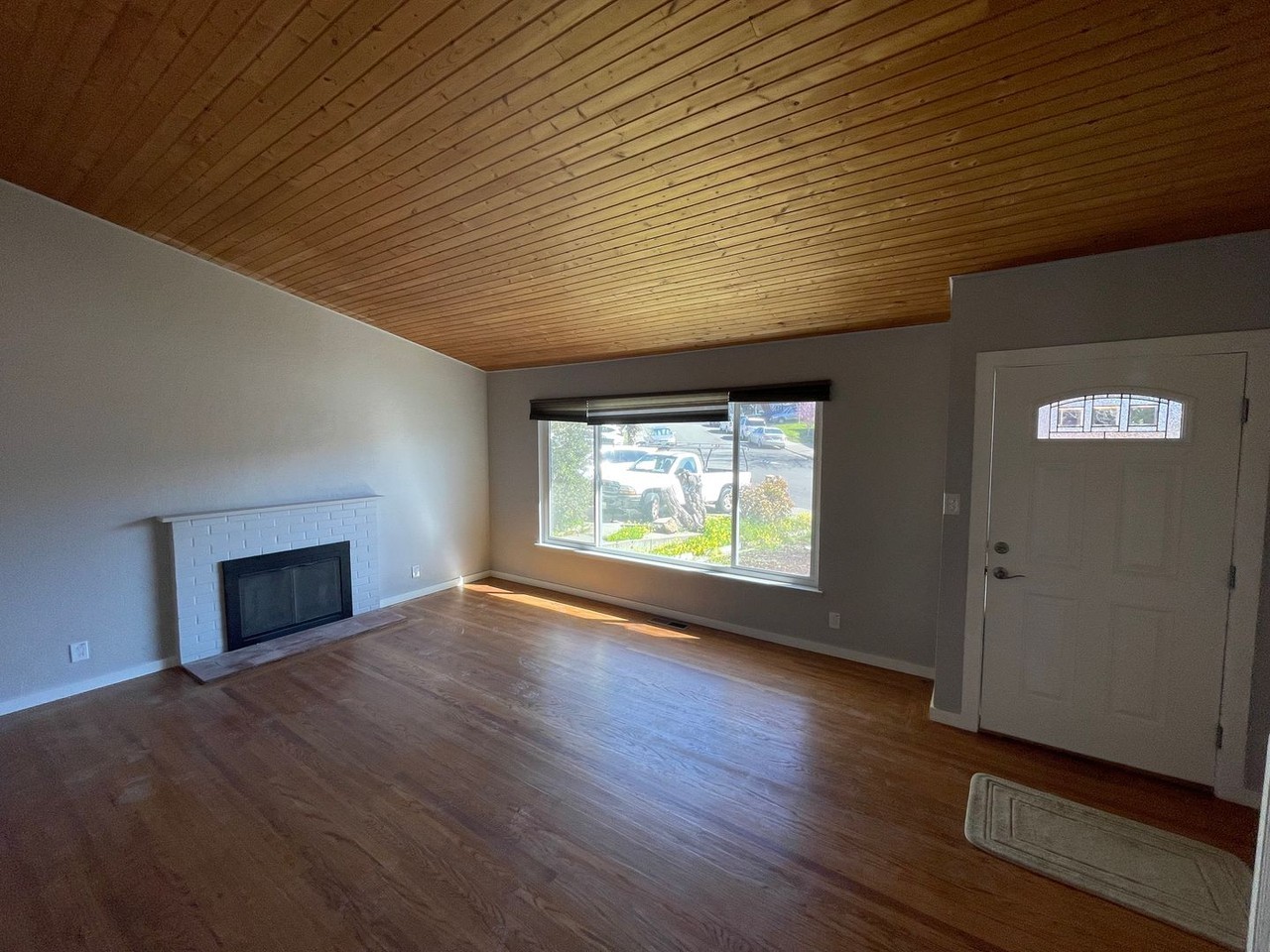 37 Los Cerritos Dr - Photo 2 of 23