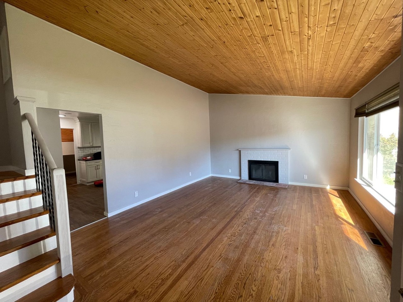 37 Los Cerritos Dr - Photo 3 of 23