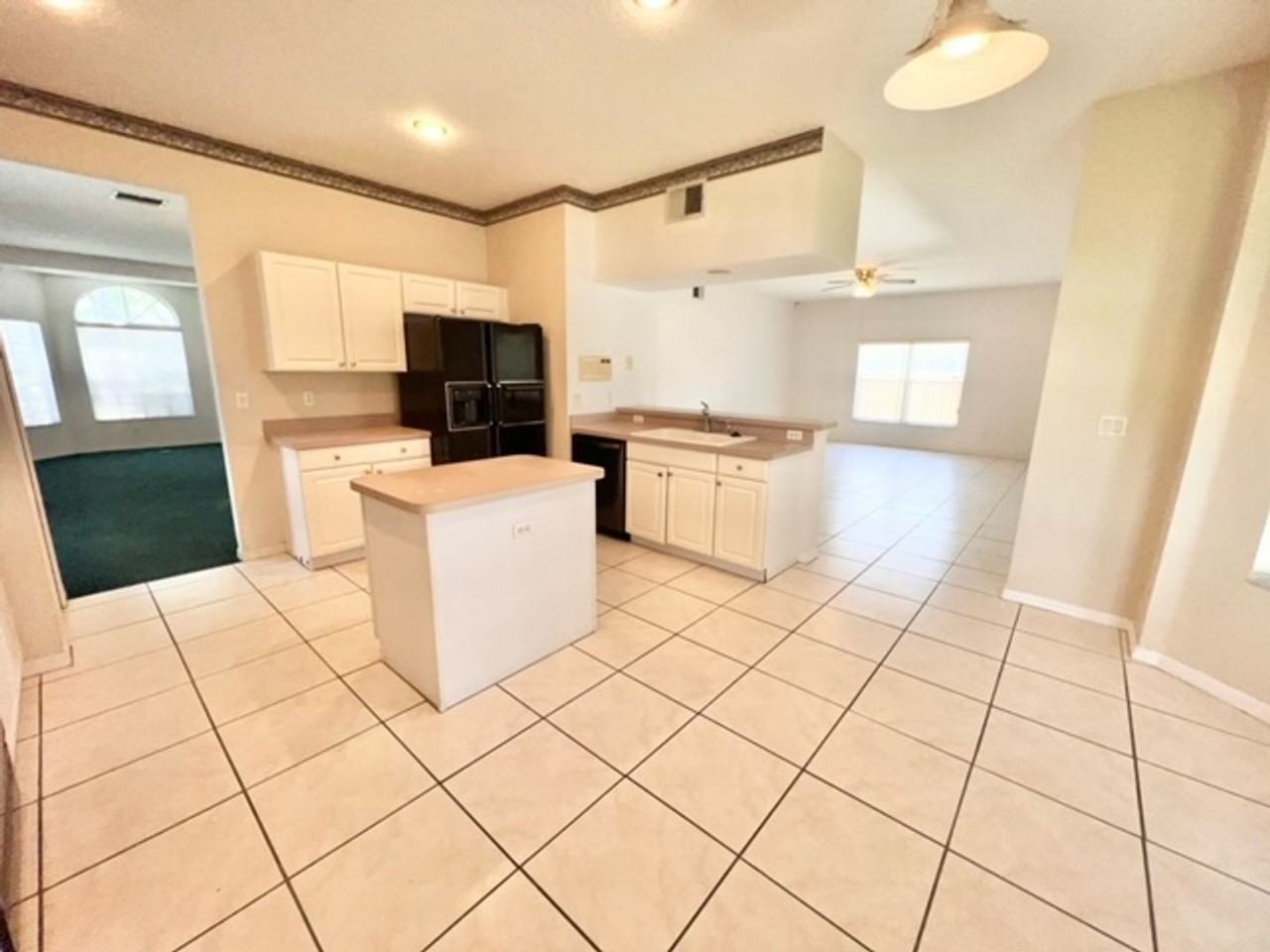 1225 Falconcrest Blvd - Photo 7 of 23