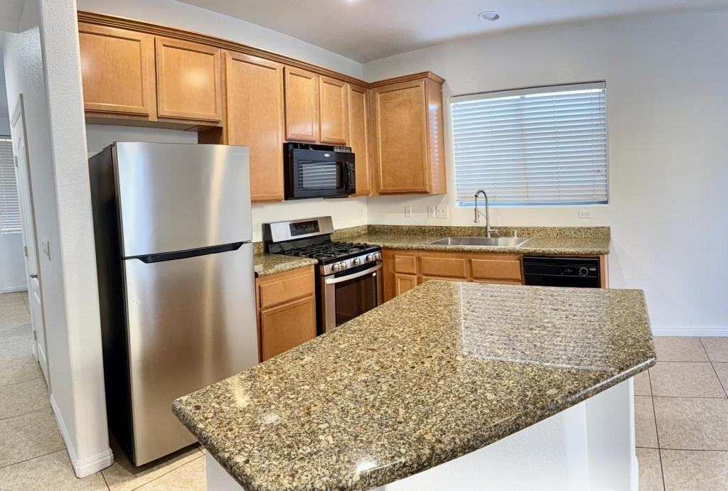 3524 Tesoro Del Valle Ct - Photo 3 of 16