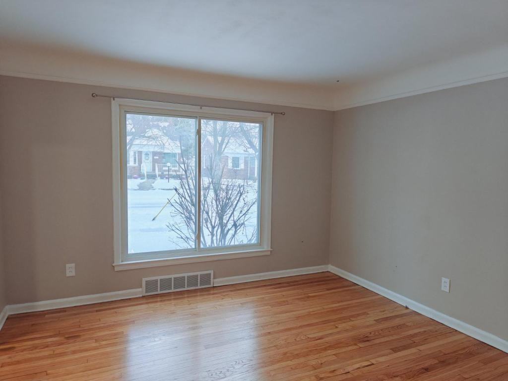 9653 Virgil - Photo 2 of 10