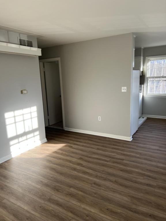 1676 Western Ave Apt 1d - Photo 2 of 9