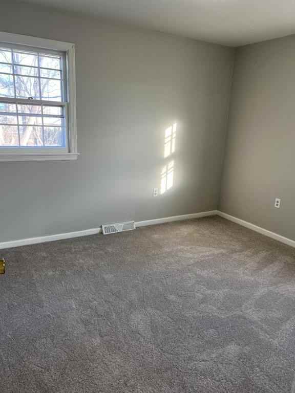 1676 Western Ave Apt 1d - Photo 7 of 9