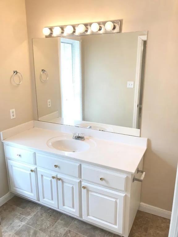 125 Evvalane Dr - Photo 5 of 24