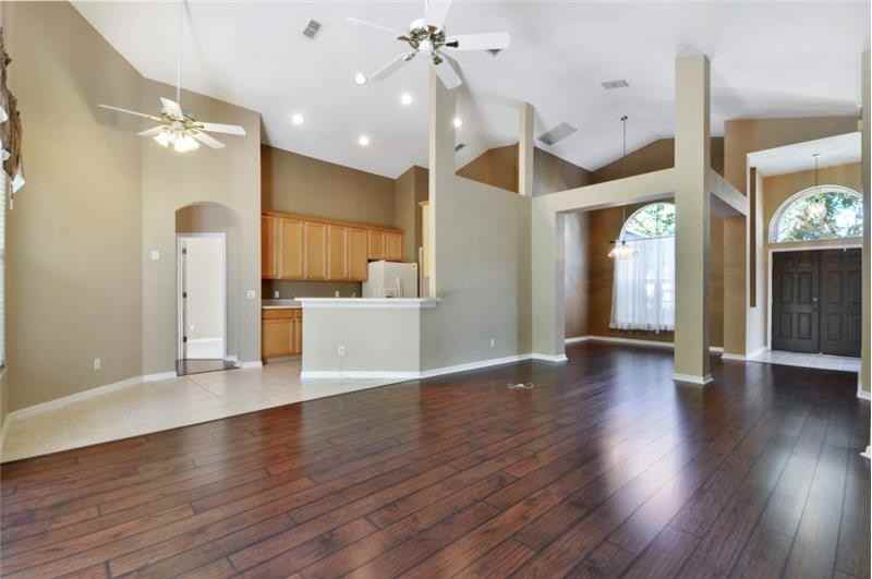 1052 Kersfield Cir - Photo 2 of 17