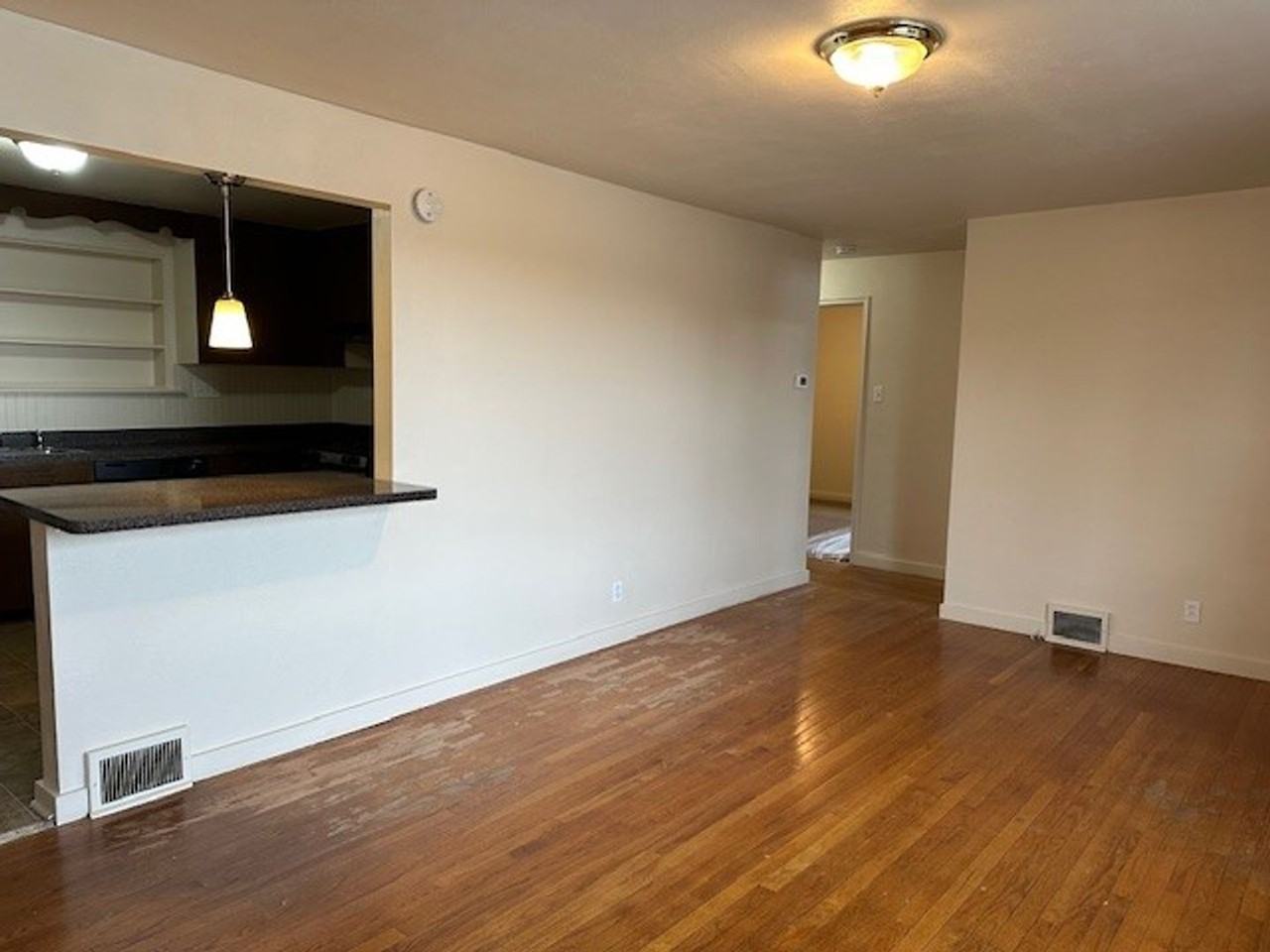 32 William Penn Dr - Photo 3 of 23