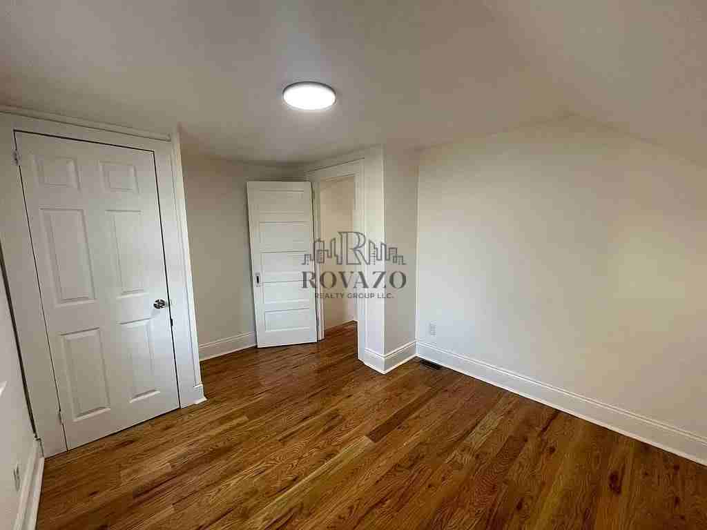 1419 Hiawatha Avenue - Photo 5 of 7