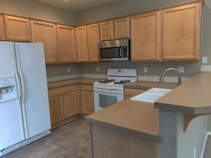 671 Nw Ledum Ln - Photo 4 of 22