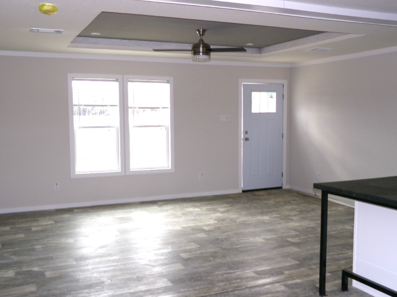 351 Patriot Ln - Photo 2 of 10