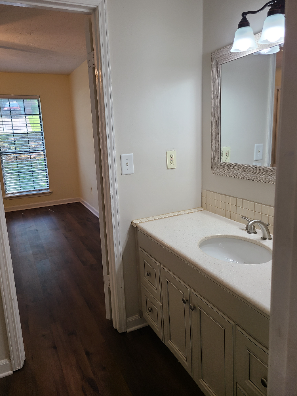 5164 Martins Crossing Rd - Photo 3 of 8