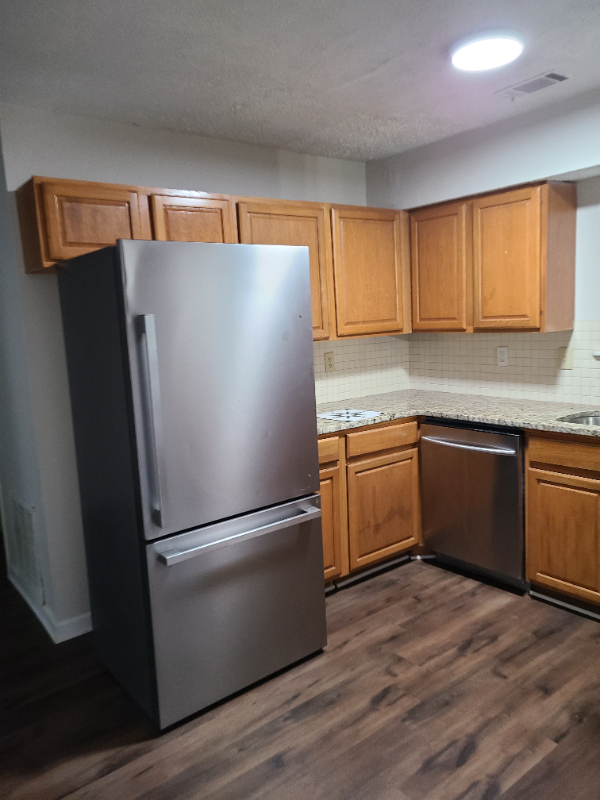 5164 Martins Crossing Rd - Photo 7 of 8