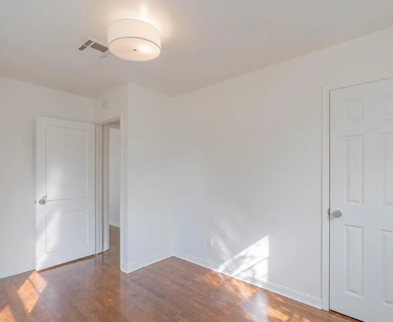 1200 Sandra Dr - Photo 7 of 8