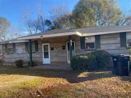 featured image of 838 838 32ND AVE A & B