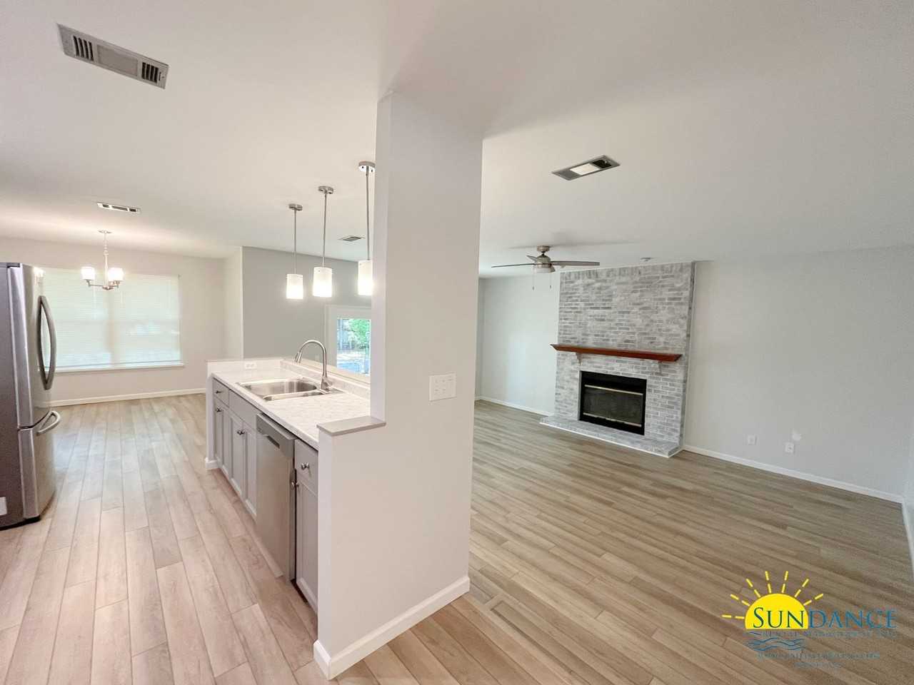 608 Kathleen Ct - Photo 7 of 19