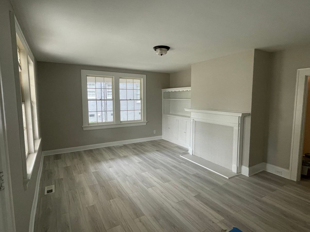 317 Park Ave W - Photo 4 of 22