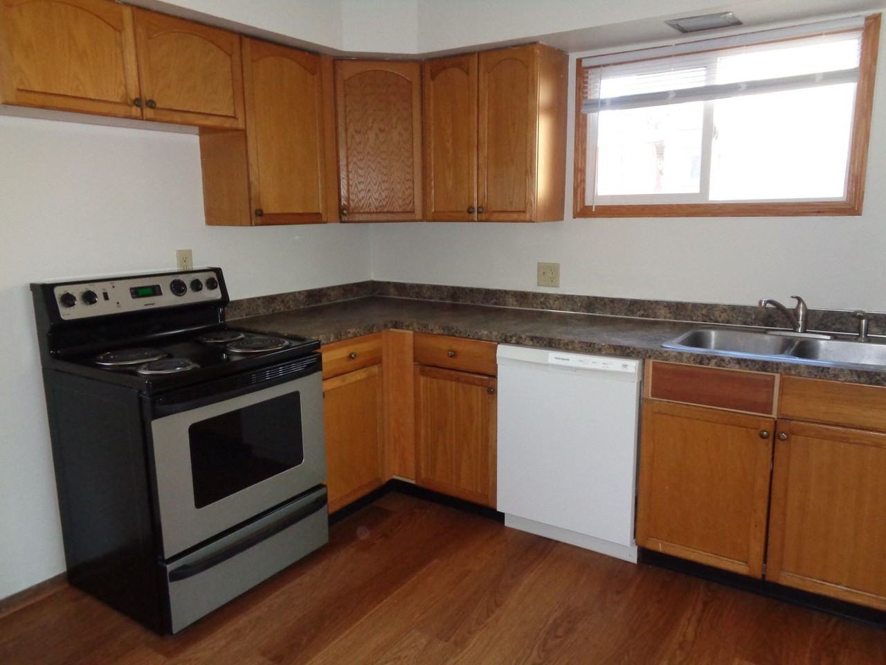 5200 Myrtle St - Photo 4 of 13