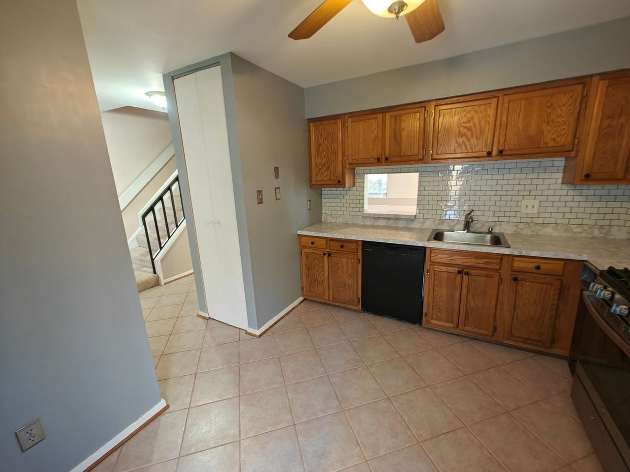 9523 Groundhog Dr - Photo 6 of 23