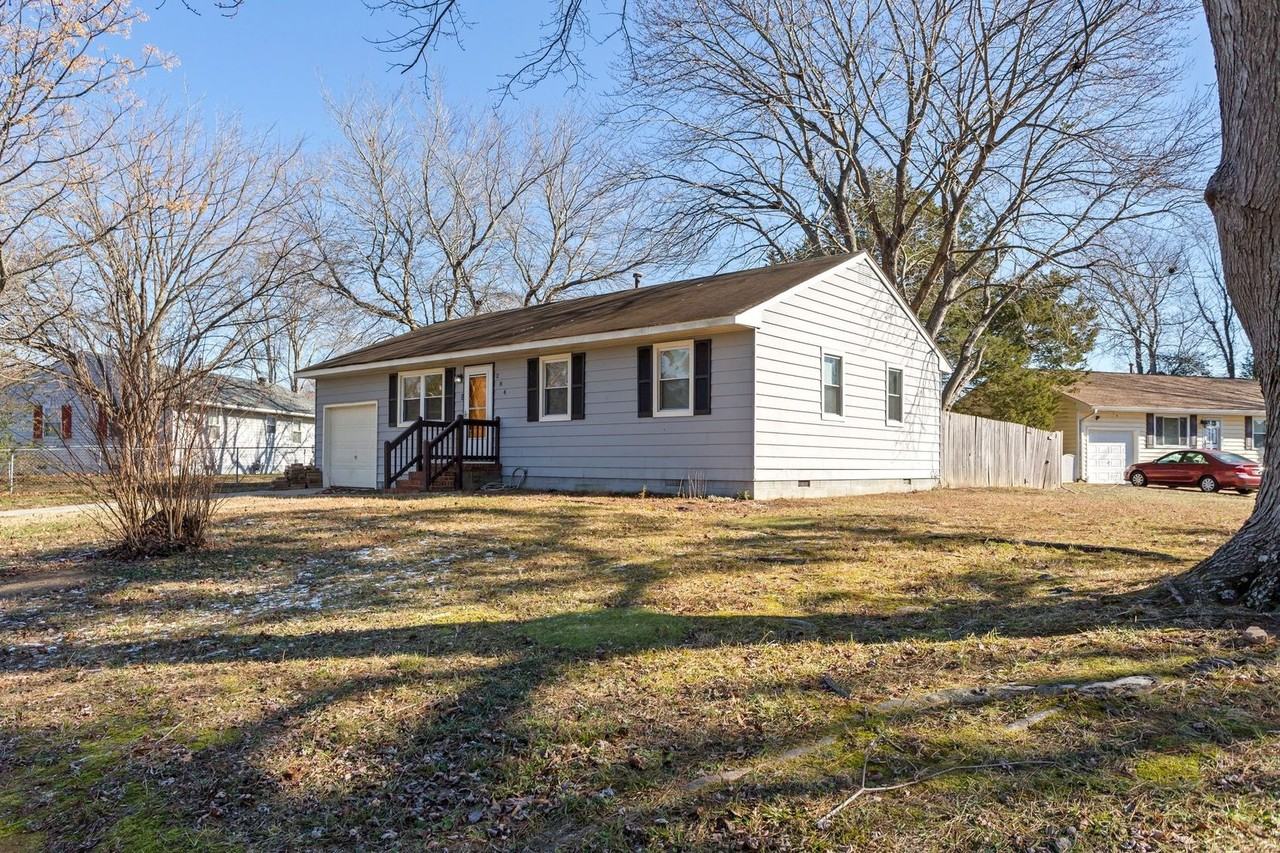 284 Lou Mac Ct - Photo 2 of 20