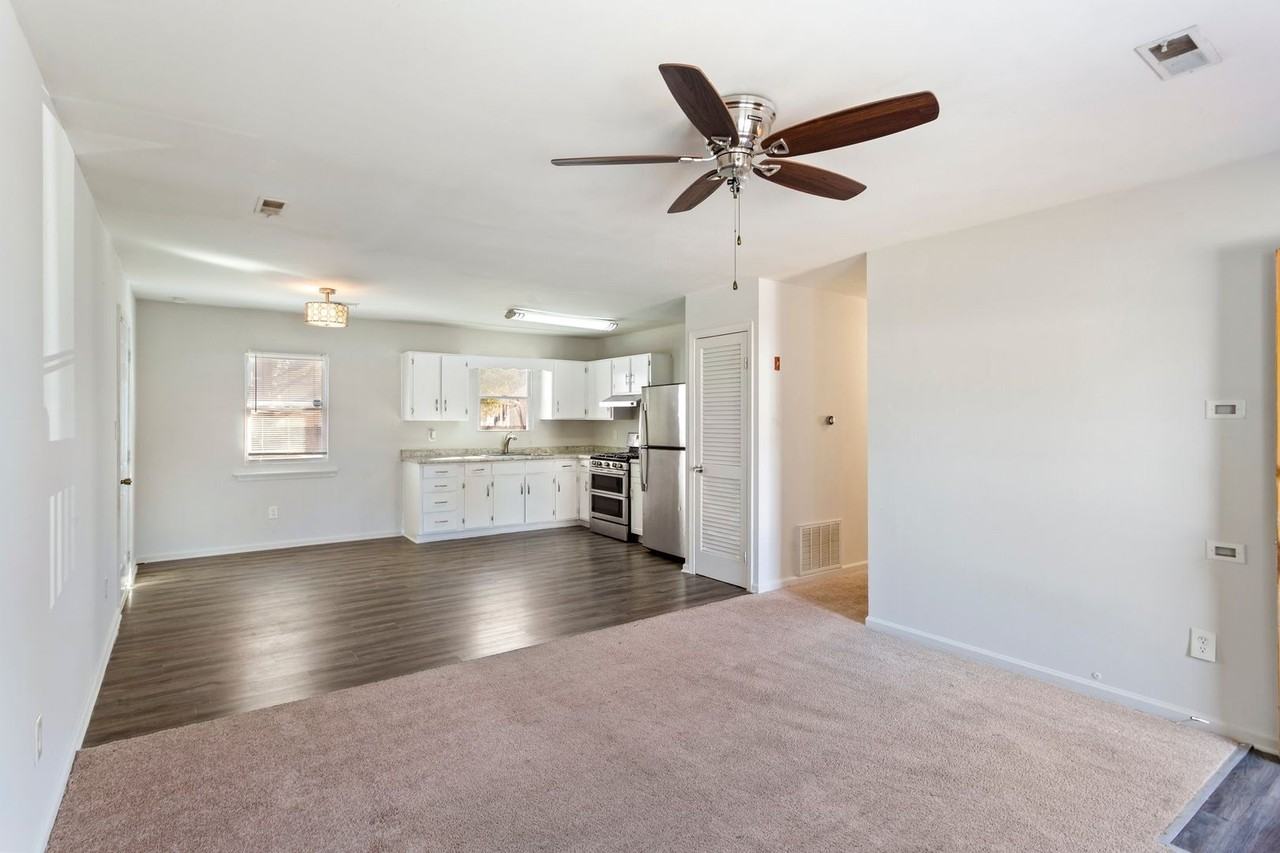 284 Lou Mac Ct - Photo 3 of 20