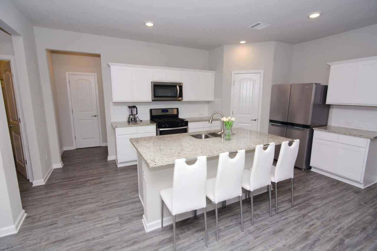 6720 Tiger Pointe Dr - Photo 5 of 28