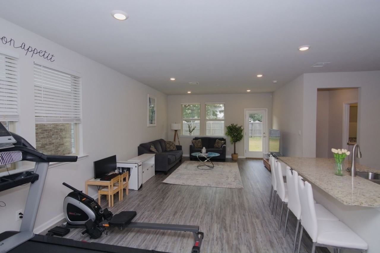 6720 Tiger Pointe Dr - Photo 6 of 28