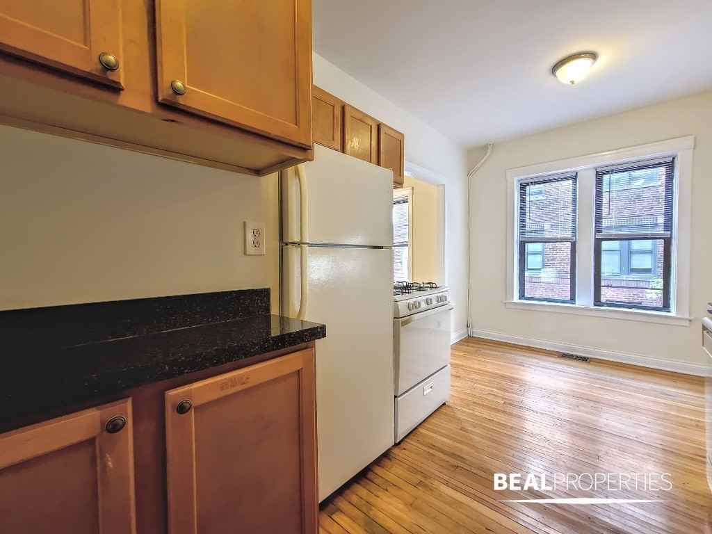 3825 North Fremont Street #CLE1 - Photo 4 of 12