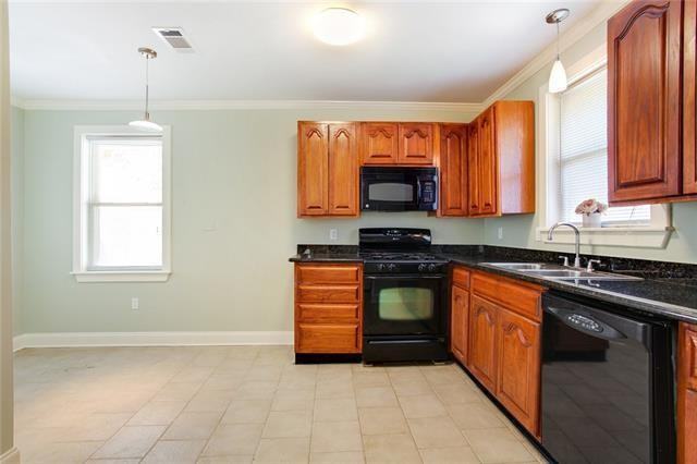 5004 Perlita St - Photo 3 of 6