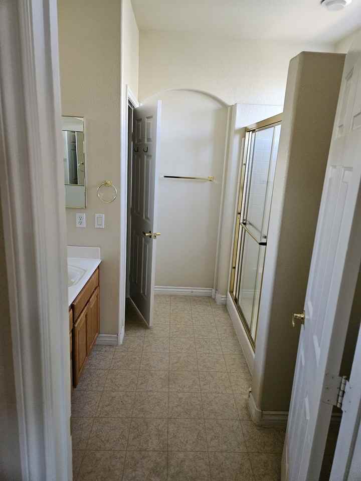 250 Cleargirl Ct #250 - Photo 7 of 15