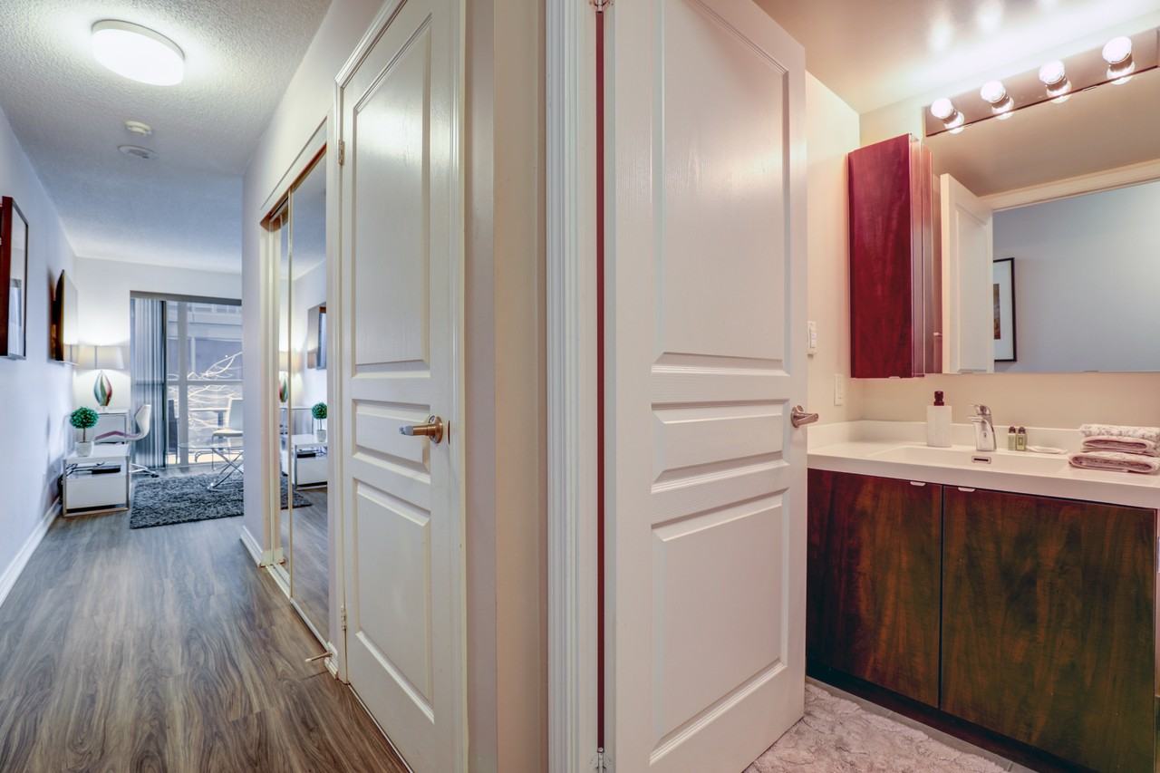 352 Front Street West #315 - Photo 6 of 29