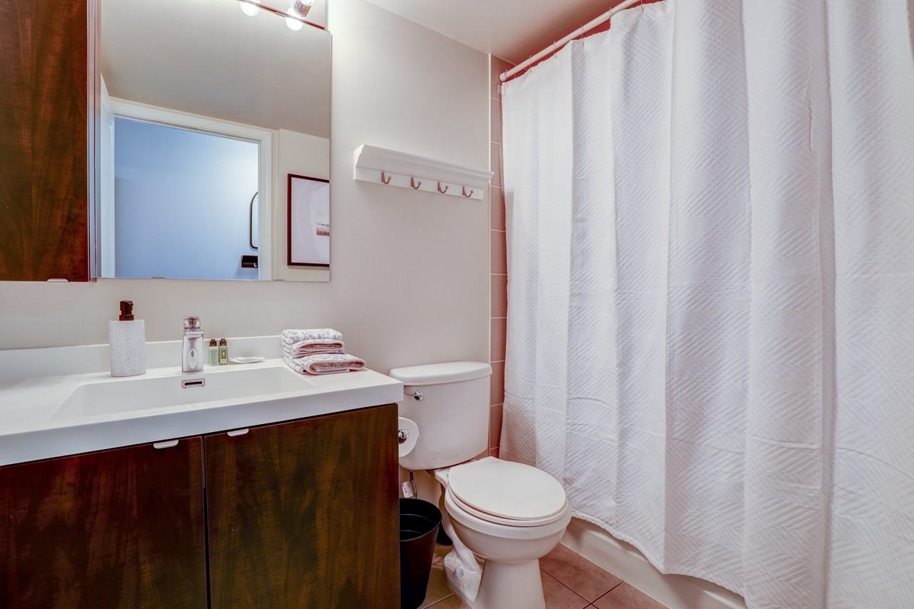 352 Front Street West #315 - Photo 7 of 29