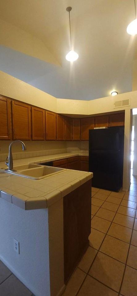 2731 West Camino Ebano - Photo 3 of 5
