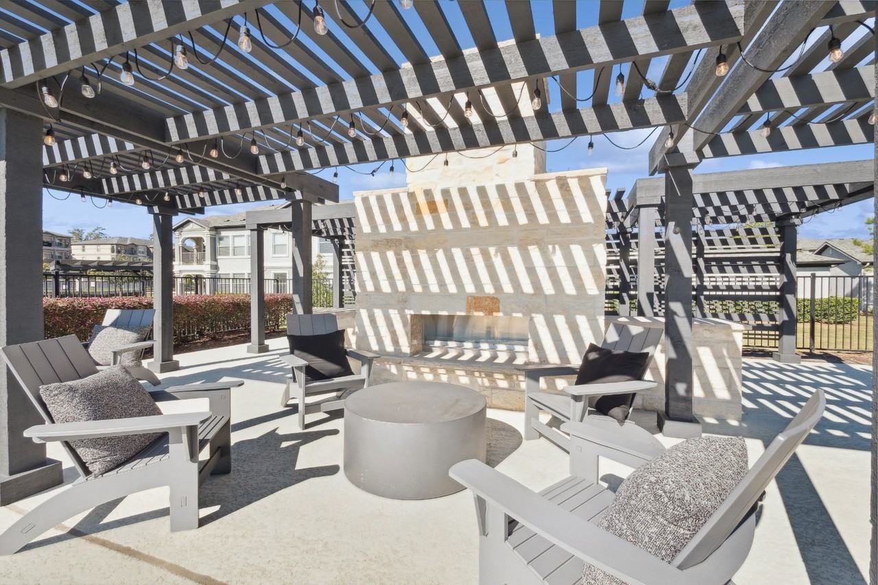 Berkshire Woodland - Photo 6 of 46