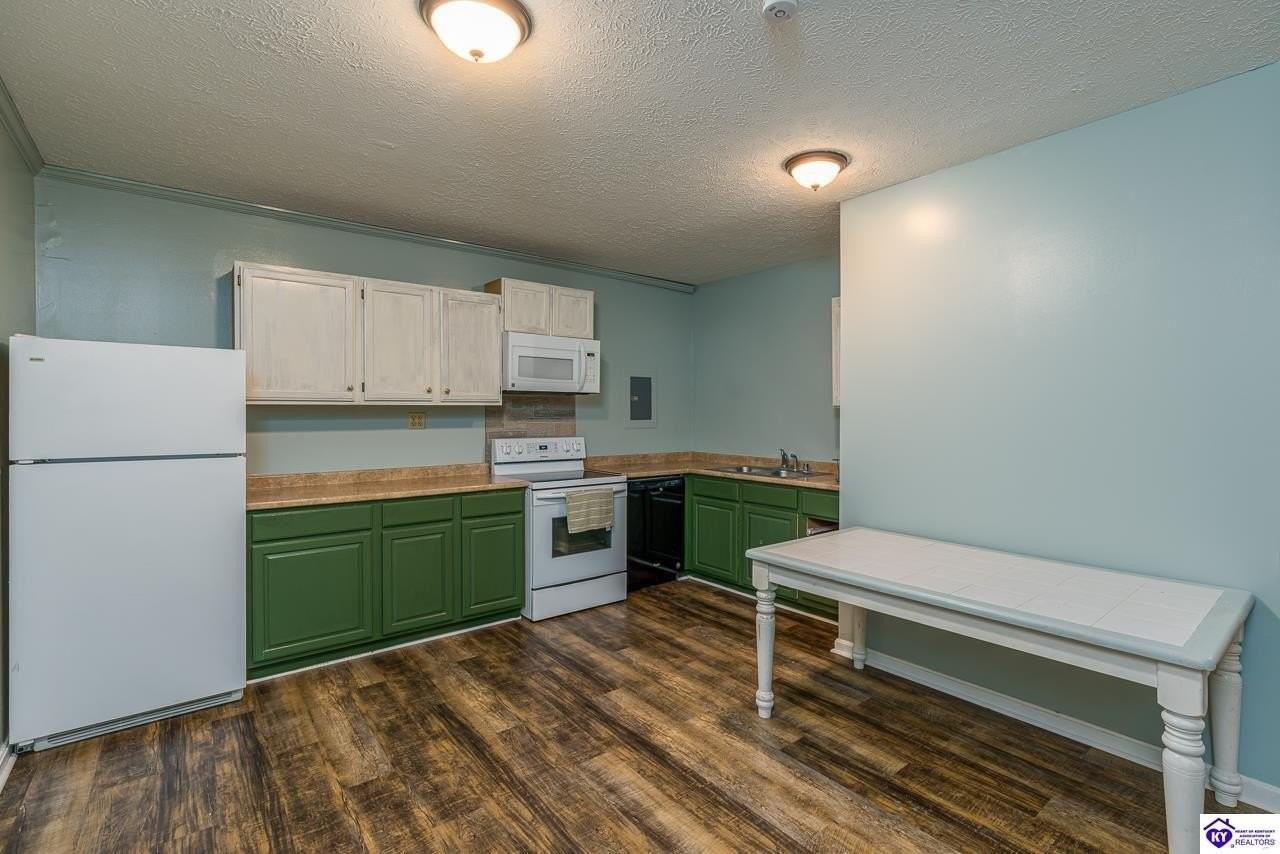 169 E Vine St Apt A - Photo 4 of 11