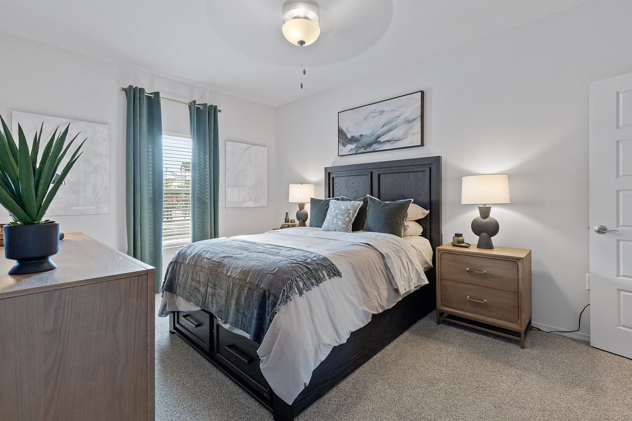 The Adirondack - Photo 6 of 39