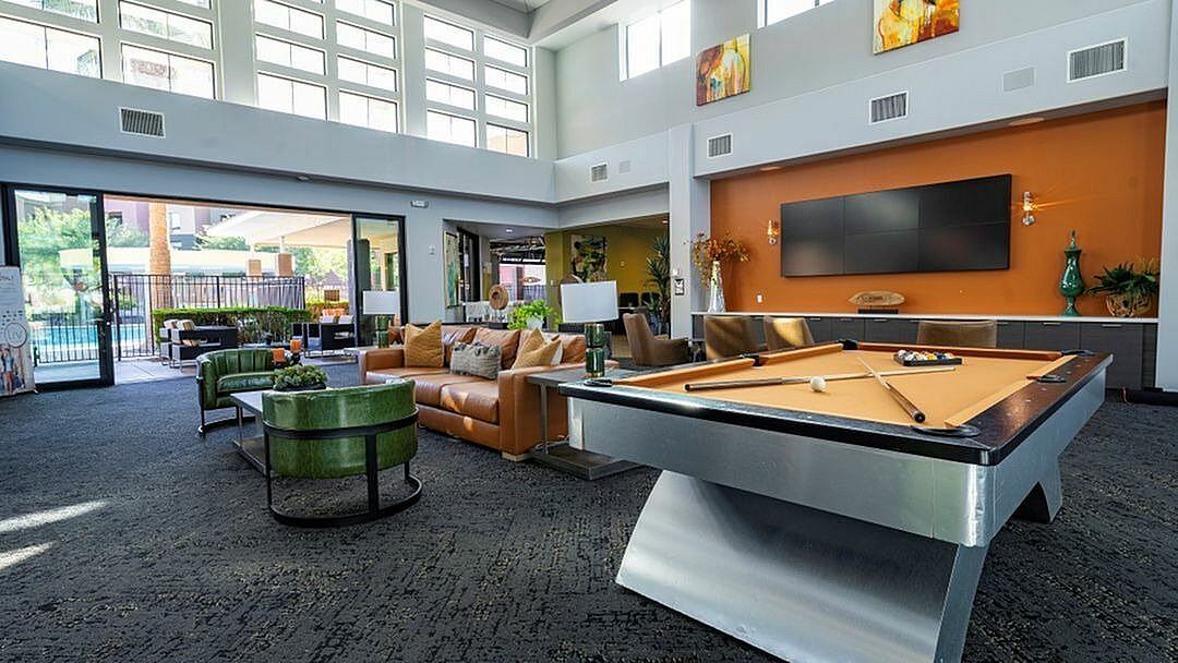 Liv Ahwatukee - Photo 5 of 22