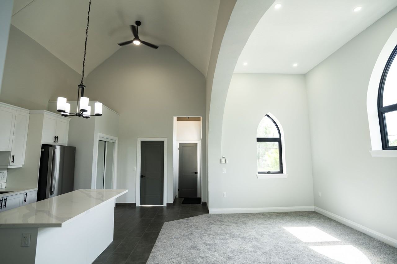 Heritage Church Apartments Brantford - 2 Bed Apartment - Photo 2 of 8