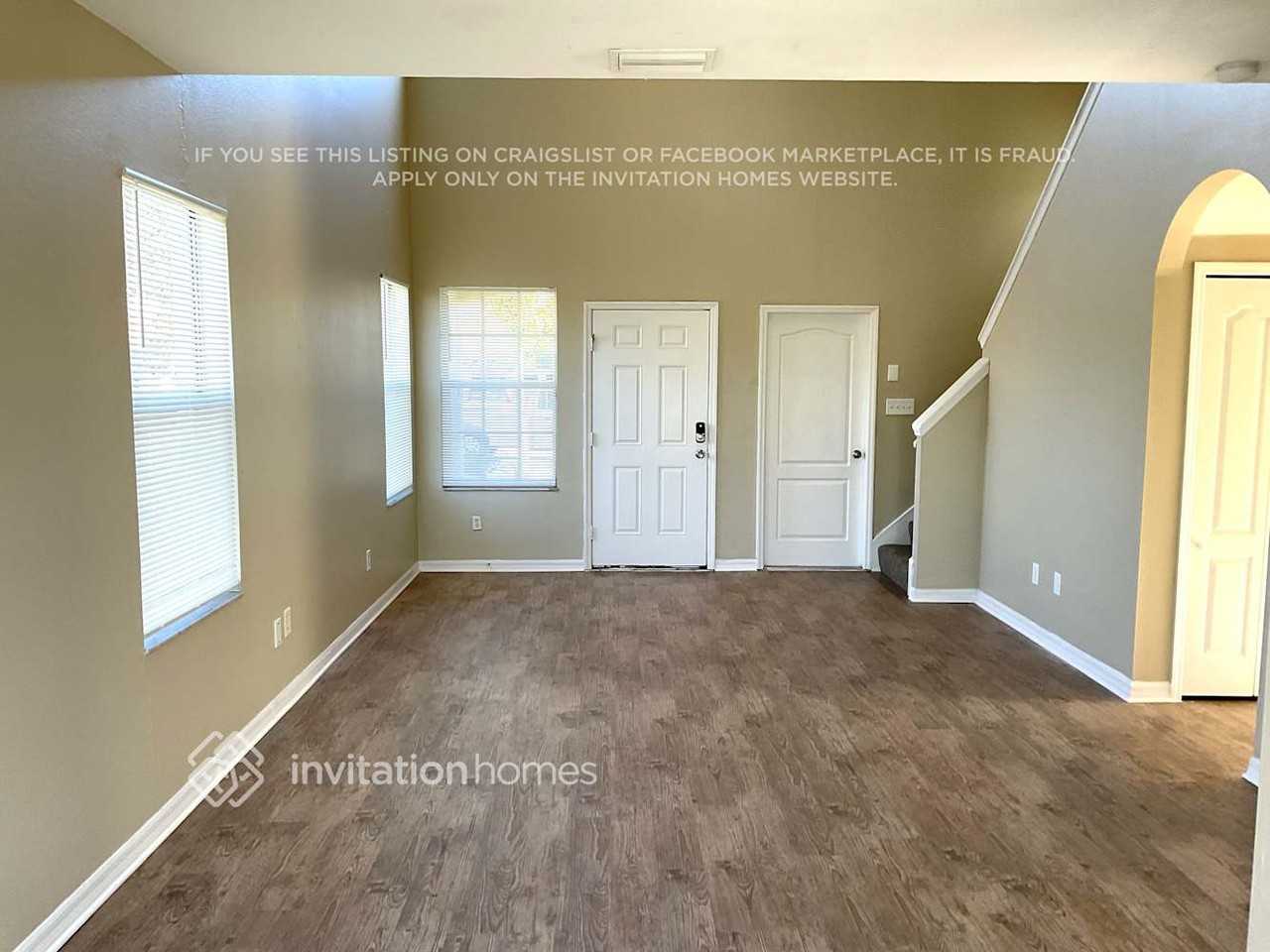 10710 Navigation Dr - Photo 2 of 13